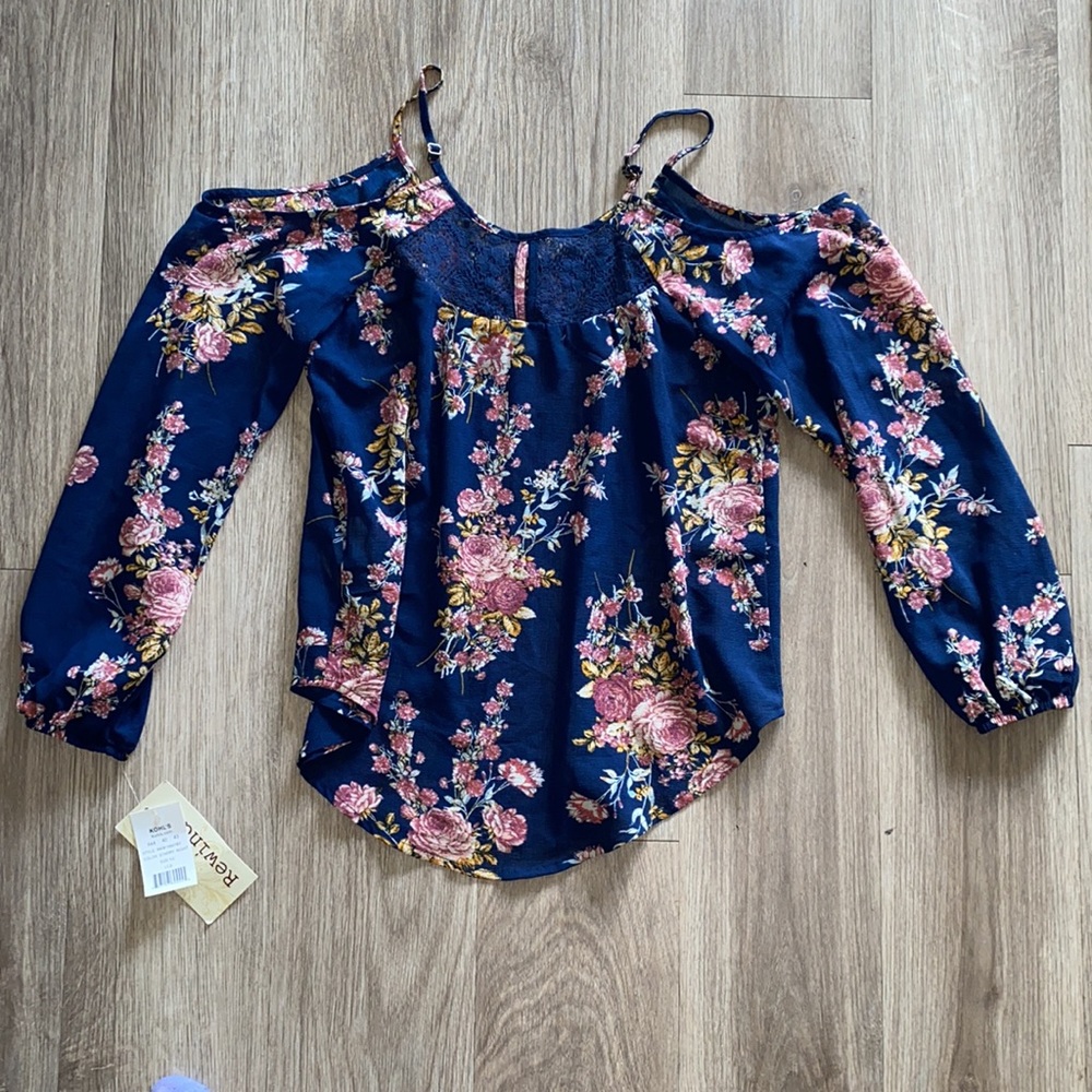 Floral top - Picture 2 of 2